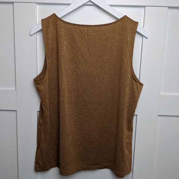 Sleeveless top - Picture 5 of 7